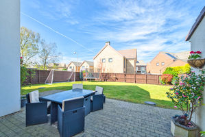 Photo 6- click for photo gallery